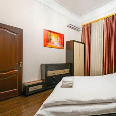 Apartment Mala Zhytomyrska 16 Киев Екстериор снимка