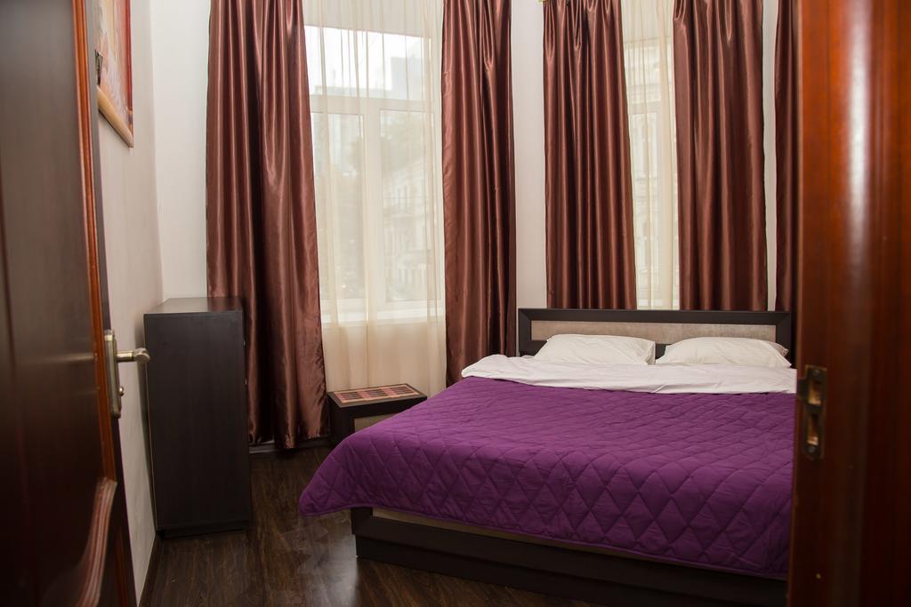 Apartment Mala Zhytomyrska 16 Киев Екстериор снимка