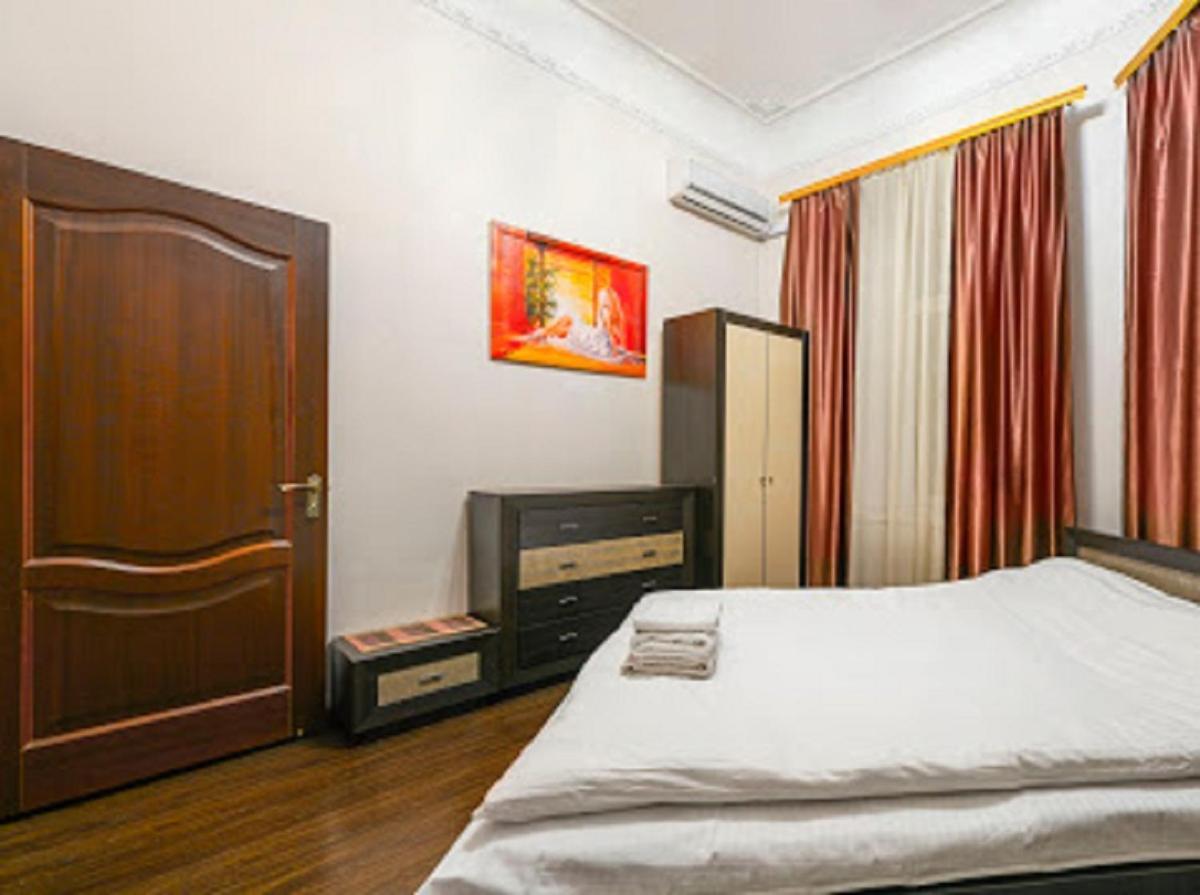 Apartment Mala Zhytomyrska 16 Киев Екстериор снимка